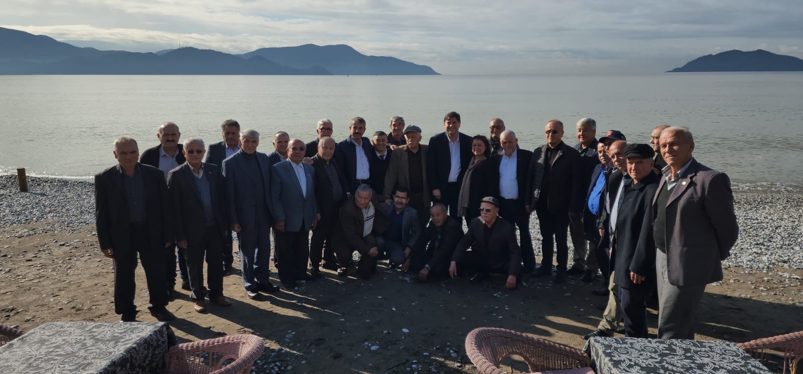 ESKİ VE YENİ MUHTARLAR BİR ARAYA GELDİ