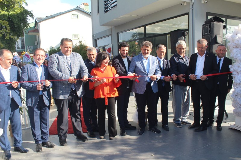 AKANSEL HUKUK BÜROSU TÖRENLE AÇILDI